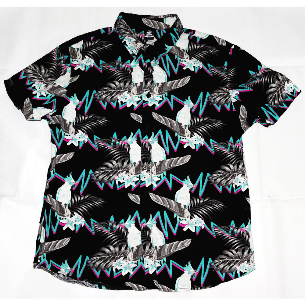 Neff Men's Short Sleeve Button Front Shirt Size‎ Large